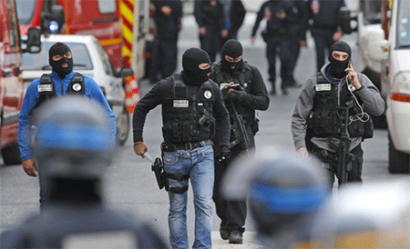 Finaliza la operación antiterrorista en Saibt Denis Finaliza la operación antiterrorista en un suburbio de París